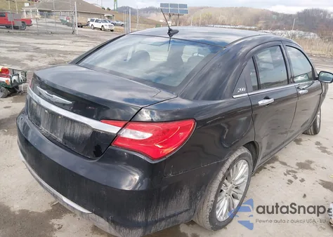 2012 Chrysler 200 Limited z USA, uszkodzony, nr VIN 1C3CCBCB0CN139621